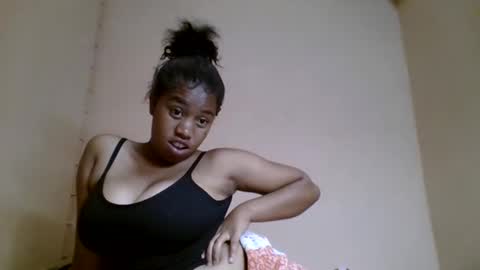 nicelly01 online show from 05/18/26, 12:40