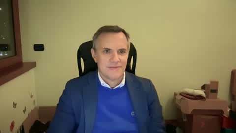 Snapshot of niceshy_71 chatting on 01/14/25, 06:07 Andrew online show from 01/14/25, 06:07
