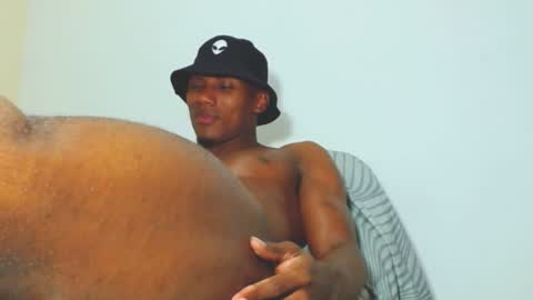 Snapshot of nicholas_smith3 chatting on 01/24/25, 08:22 NICHOLAS online show from 01/24/25, 08:22