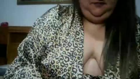 Nicholle online show from 04/23/26, 10:01