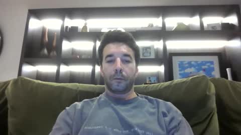 Snapshot of niciboi chatting on 01/17/26, 10:46 James online show from 01/17/26, 10:46