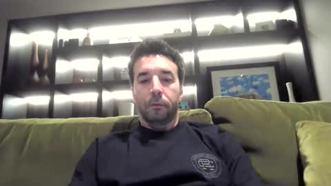 Snapshot of niciboi chatting on 01/31/26, 11:25 James online show from 01/31/26, 11:25