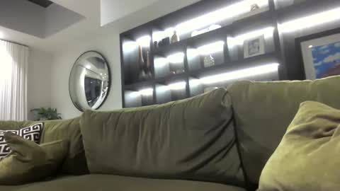 Snapshot of niciboi chatting on 02/08/26, 12:14 James online show from 02/08/26, 12:14