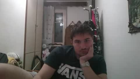 Snapshot of nick1213n chatting on 12/27/24, 02:04 nick1213n online show from 12/27/24, 02:04