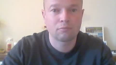 Snapshot of nick1990b chatting on 04/07/26, 05:02 nick1990b online show from 04/07/26, 05:02