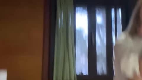 Snapshot of nick_and_bennie chatting on 09/29/25, 09:08 Nick f and Bennie m online show from 09/29/25, 09:08