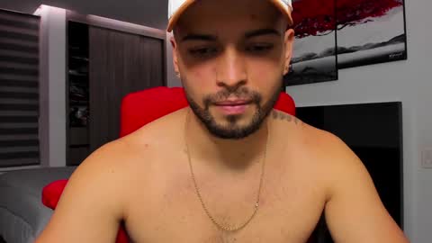 Snapshot of nick_klaus chatting on 02/05/25, 11:50 Nick Klaus online show from 02/05/25, 11:50