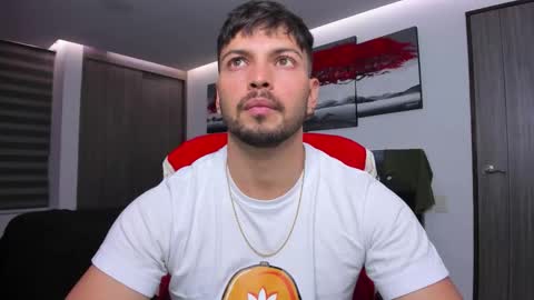 Snapshot of nick_klaus chatting on 11/05/25, 12:32 Nick Klaus online show from 11/05/25, 12:32