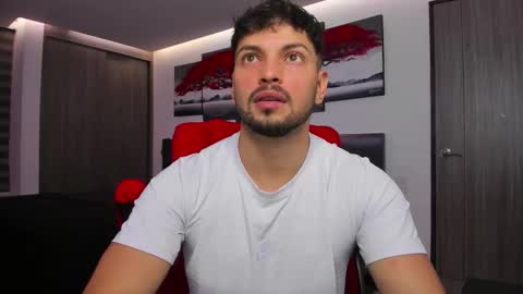 Snapshot of nick_klaus chatting on 11/19/25, 11:27 Nick Klaus online show from 11/19/25, 11:27