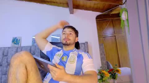 nick_moss_ online show from 02/10/26, 11:03