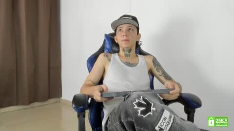 Snapshot of nick_tattooedguy chatting on 06/19/26, 07:28 nick_tattooedguy online show from 06/19/26, 07:28