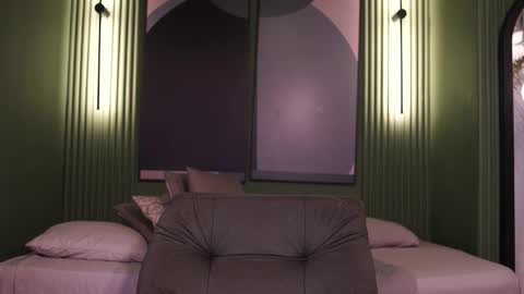 Jhohan online show from 10/27/25, 01:37