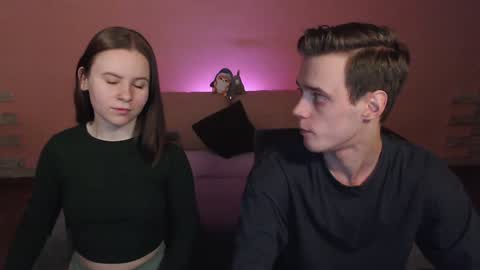 Snapshot of nickandmolly chatting on 01/04/25, 05:05 nick and molly online show from 01/04/25, 05:05