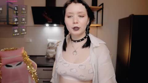 Snapshot of nickari_x chatting on 03/01/26, 11:12 nickari_x online show from 03/01/26, 11:12