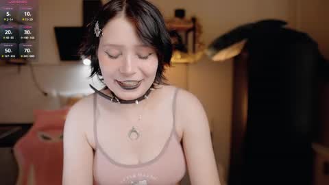nickari_x online show from 06/25/26, 05:56
