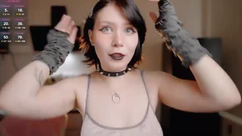 nickari_x online show from 07/01/26, 05:42