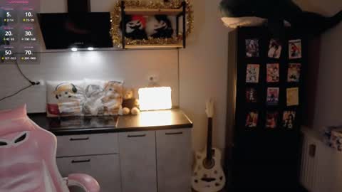 nickari_x online show from 07/29/26, 05:38