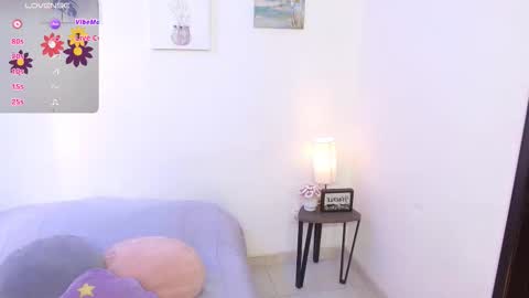 Nicole Silvermoon online show from 11/28/25, 01:03