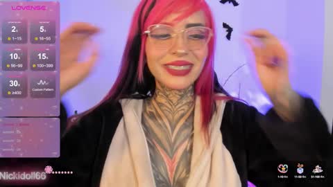 Snapshot of nicki_1 chatting on 10/07/25, 06:32   Help me reach 100 thumbs up online show from 10/07/25, 06:32