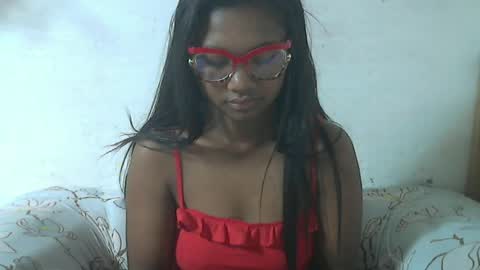 Snapshot of nickiqqyuu chatting on 06/17/26, 12:02 nickiqqyuu online show from 06/17/26, 12:02
