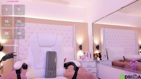 nickky online show from 11/19/25, 01:55