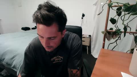 Nick maxx online show from 12/29/24, 12:23