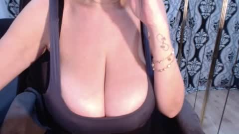 Nicky online show from 11/13/25, 08:02