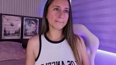 Snapshot of nicky_as chatting on 10/14/25, 02:18 nicky_as online show from 10/14/25, 02:18