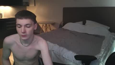 Nicki  Danny online show from 10/01/25, 08:09