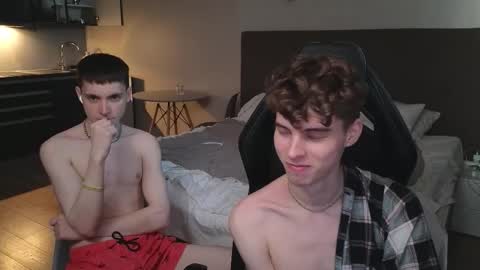 Nicki  Danny online show from 10/04/25, 10:35