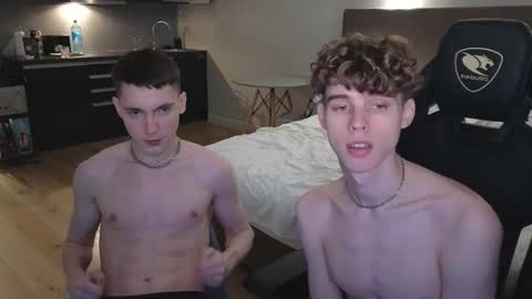 Nicki  Danny online show from 10/27/25, 07:18