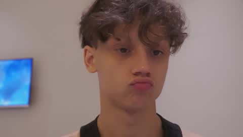 Nicky Neal online show from 10/12/25, 06:07