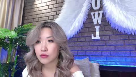 Snapshot of nicky_owl chatting on 02/23/25, 04:13 Today is my 41st birthday And in 2 hours Im waiting for you on the stream Stock up on tokens and a good mood Nicky online show from 02/23/25, 04:13