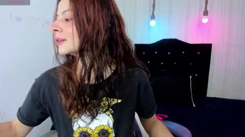 nicky_pop online show from 09/19/25, 07:14