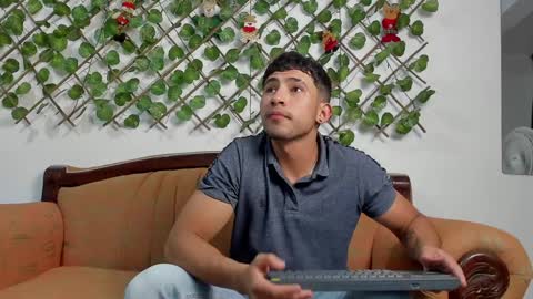 nicky online show from 12/11/24, 10:27