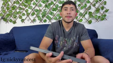 nicky online show from 01/18/25, 08:19