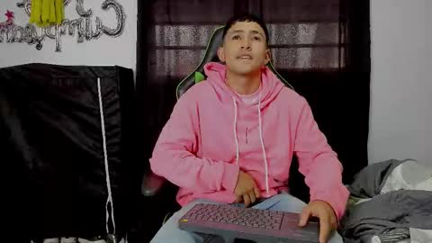 nicky online show from 11/28/25, 07:38