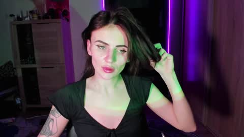 Nicky Weekends online show from 01/27/25, 01:37