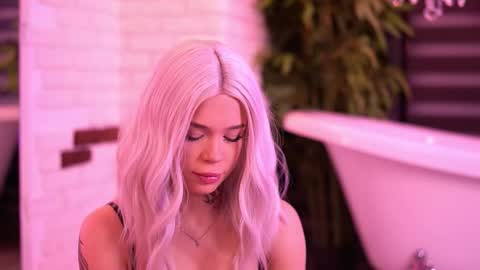 Nicky online show from 03/01/26, 07:16