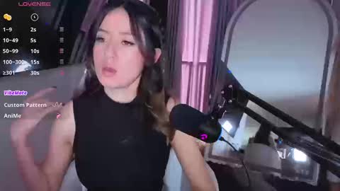 Nicky online show from 09/23/25, 03:48