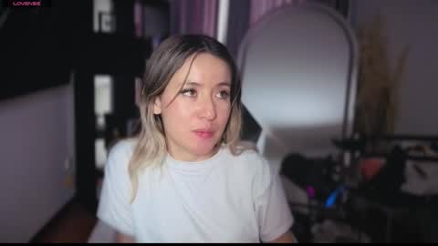 Nicky online show from 12/17/25, 06:58