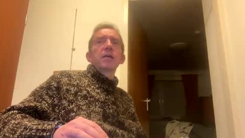 Snapshot of nico181969 chatting on 01/23/25, 05:10 Nico online show from 01/23/25, 05:10