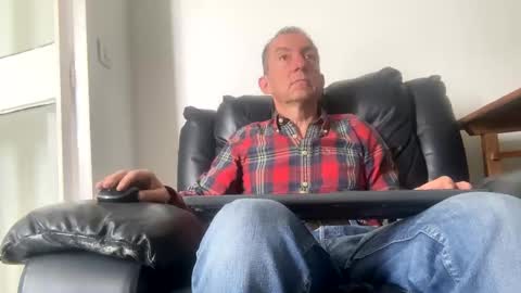 Snapshot of nico181969 chatting on 02/24/25, 11:32 Nico online show from 02/24/25, 11:32