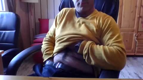 Snapshot of nico82_fr chatting on 11/14/25, 11:53 nico82_fr online show from 11/14/25, 11:53