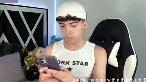 Snapshot of nico_cruz chatting on 12/22/24, 03:22 nico online show from 12/22/24, 03:22
