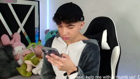Snapshot of nico_cruz chatting on 01/05/25, 11:01 nico online show from 01/05/25, 11:01