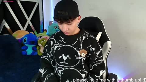 Snapshot of nico_cruz chatting on 01/13/25, 01:34 nico online show from 01/13/25, 01:34