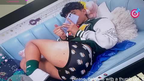 Snapshot of nico_cruz chatting on 02/01/25, 10:48 nico online show from 02/01/25, 10:48