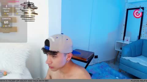 Snapshot of nico_cruz chatting on 02/27/25, 10:26 nico online show from 02/27/25, 10:26