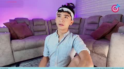 Snapshot of nico_cruz chatting on 09/12/25, 10:32 nico online show from 09/12/25, 10:32